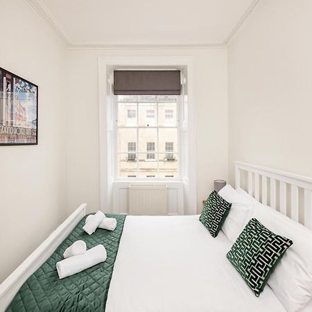 Stunning Georgian Apartment In Central 바스 외부 사진