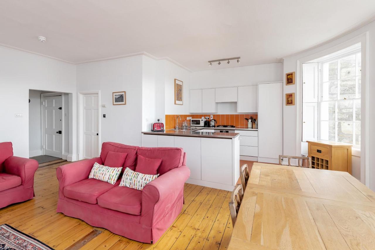Stunning Georgian Apartment In Central 바스 외부 사진