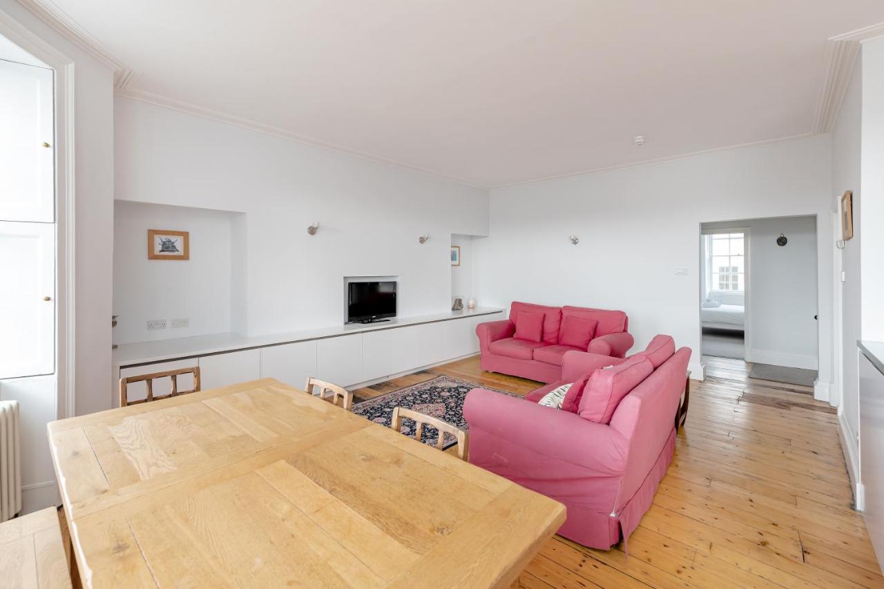 Stunning Georgian Apartment In Central 바스 외부 사진