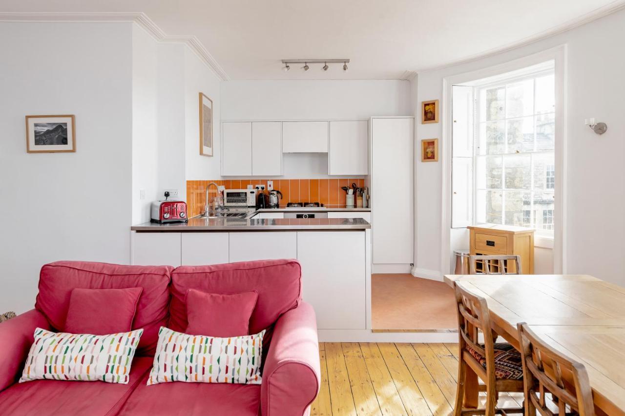 Stunning Georgian Apartment In Central 바스 외부 사진